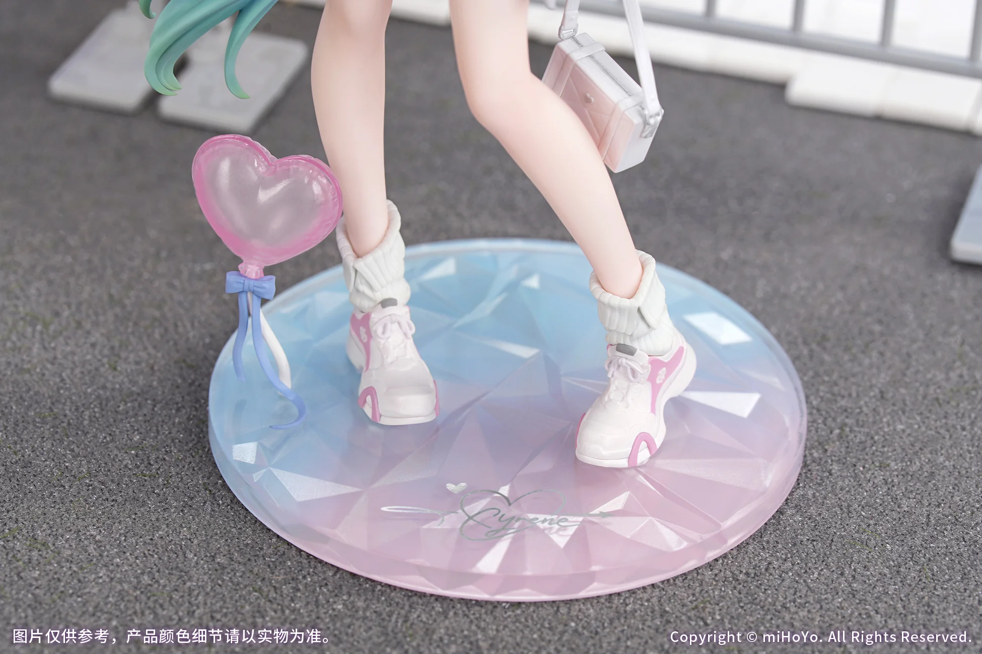 (1/8 Scale Figure) Honkai: Star Rail Gift+ Cyrene: Wonderful Holiday Ver. - Image 9
